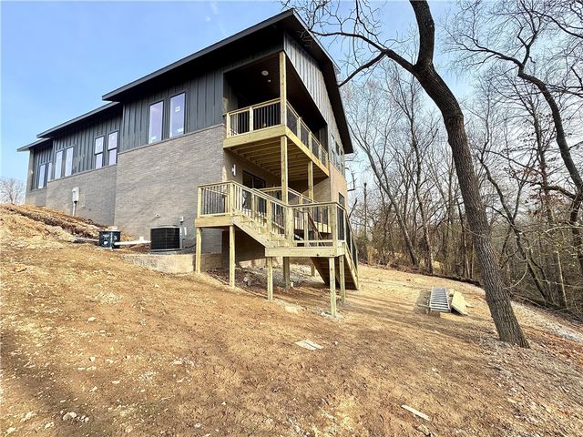 516 E Pearl Street, Rogers, AR 72756