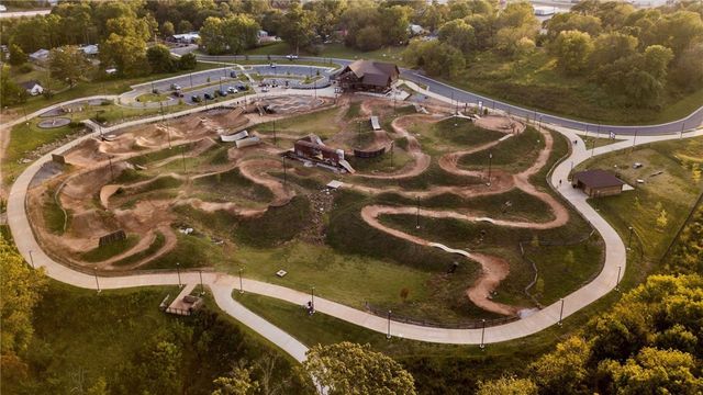 516 E Pearl Street, Rogers, AR 72756