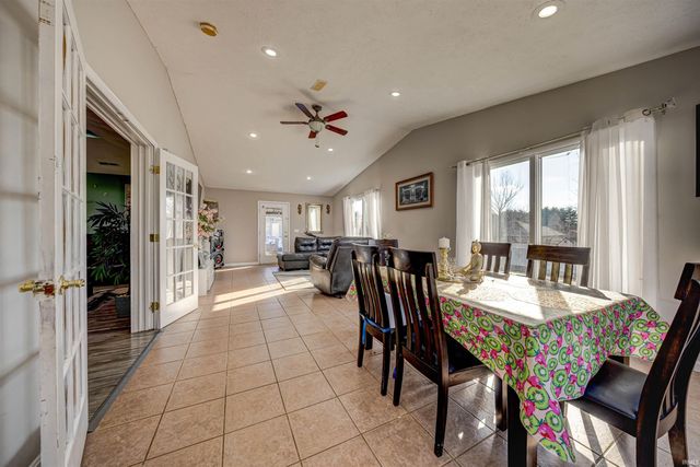 209 W Savannah Drive, Huntingburg, IN 47542