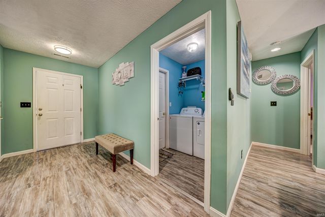 209 W Savannah Drive, Huntingburg, IN 47542