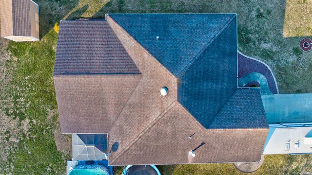 209 W Savannah Drive, Huntingburg, IN 47542