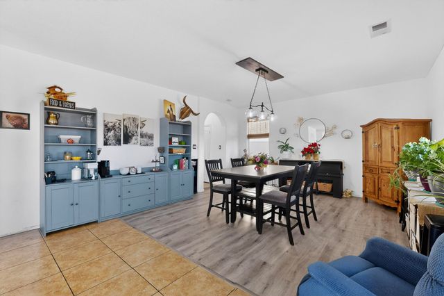 2512 Mountain Gate Lane SW, Albuquerque, NM 87121