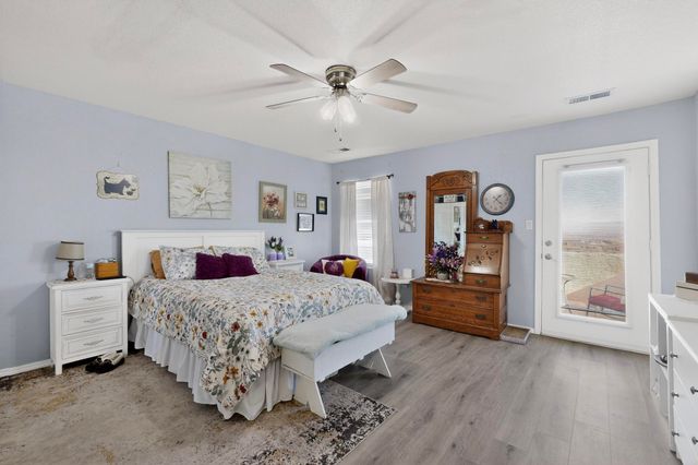 2512 Mountain Gate Lane SW, Albuquerque, NM 87121