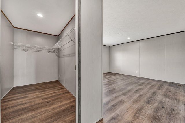 2206 Lipscomb RD, Moneta, VA 24121