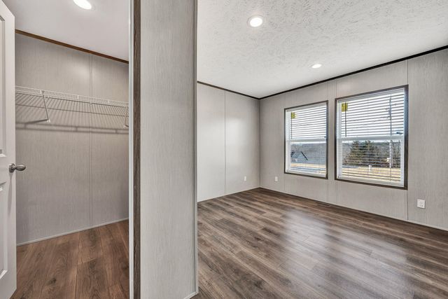 2206 Lipscomb RD, Moneta, VA 24121