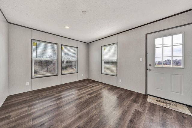 2206 Lipscomb RD, Moneta, VA 24121