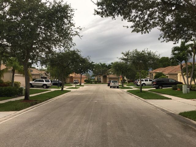 14272 NW 18th Court, Pembroke Pines, FL 33028