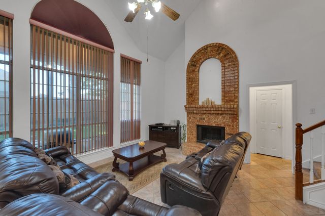 4622 Devonshire Drive, Grand Prairie, TX 75052