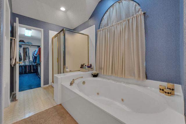4622 Devonshire Drive, Grand Prairie, TX 75052