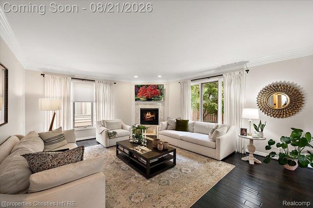 2010 Northlawn Boulevard, Birmingham, MI 48009