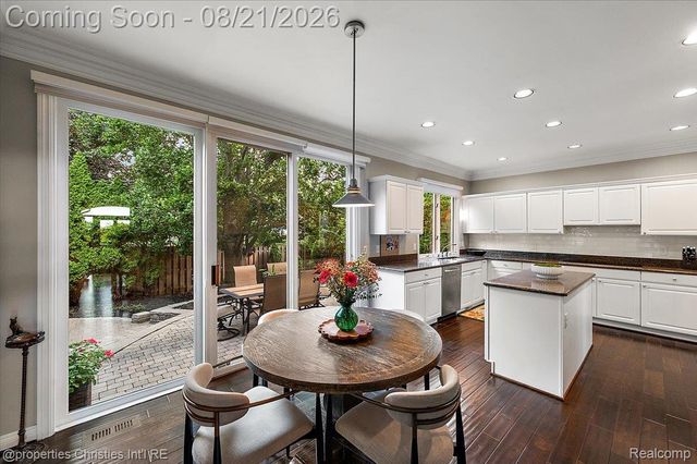 2010 Northlawn Boulevard, Birmingham, MI 48009