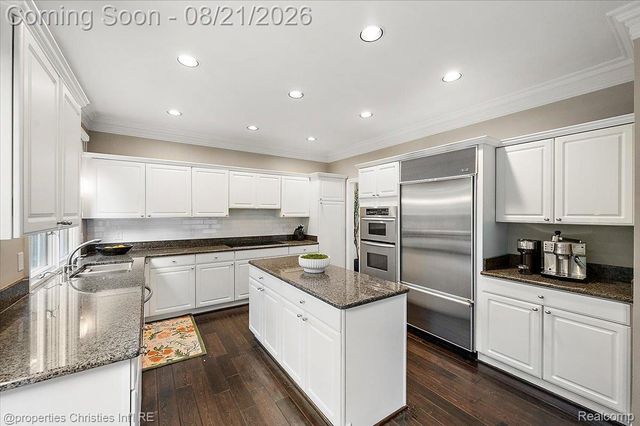 2010 Northlawn Boulevard, Birmingham, MI 48009