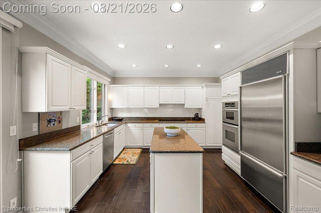 2010 Northlawn Boulevard, Birmingham, MI 48009