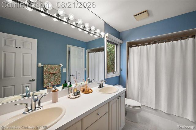 2010 Northlawn Boulevard, Birmingham, MI 48009