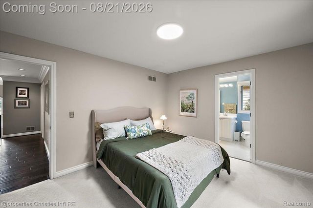 2010 Northlawn Boulevard, Birmingham, MI 48009