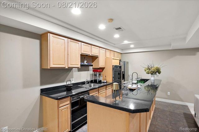 2010 Northlawn Boulevard, Birmingham, MI 48009