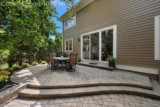 2010 Northlawn Boulevard, Birmingham, MI 48009