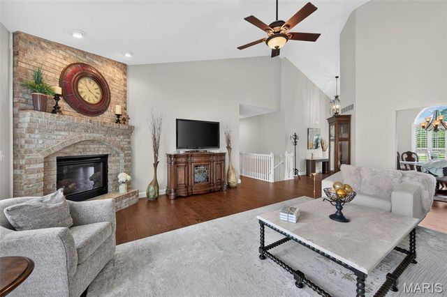1693 Lancaster Drive, O'fallon, IL 62269