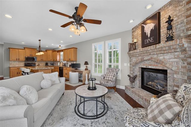 1693 Lancaster Drive, O'fallon, IL 62269