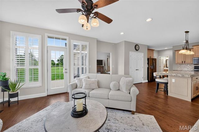 1693 Lancaster Drive, O'fallon, IL 62269