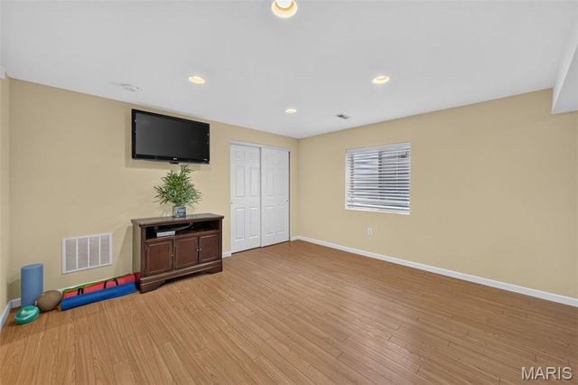 1693 Lancaster Drive, O'fallon, IL 62269