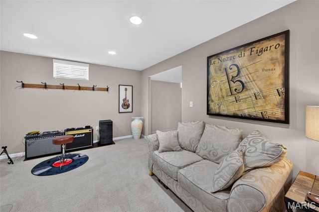 1693 Lancaster Drive, O'fallon, IL 62269