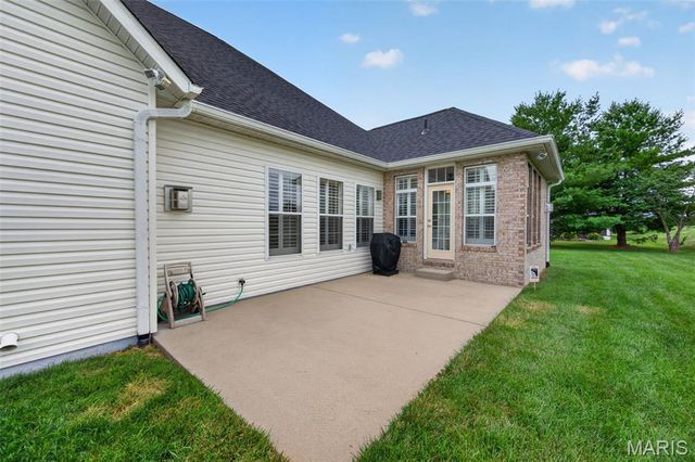 1693 Lancaster Drive, O'fallon, IL 62269