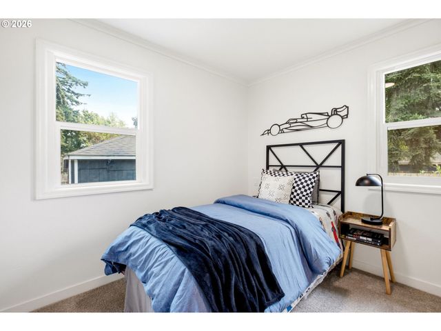 2372 Se 141ST Ave, Portland, OR 97233