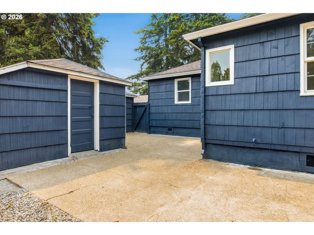 2372 Se 141ST Ave, Portland, OR 97233