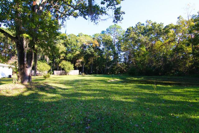 561 Tart Rd, St Augustine, FL 32084