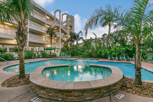 6102 Seawall Boulevard 217, Galveston, TX 77551