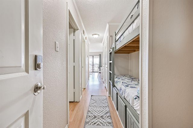 6102 Seawall Boulevard 217, Galveston, TX 77551