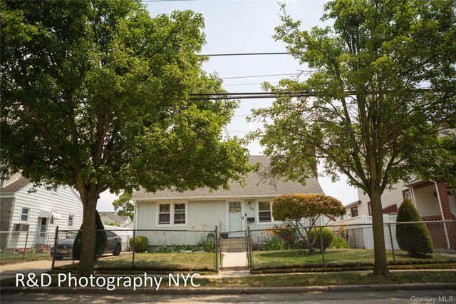 28 Harrison Avenue, Freeport, NY 11520