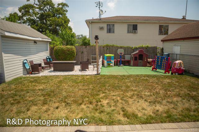 28 Harrison Avenue, Freeport, NY 11520
