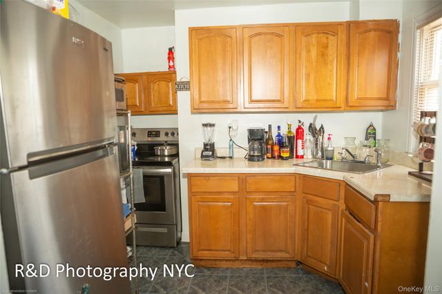 28 Harrison Avenue, Freeport, NY 11520