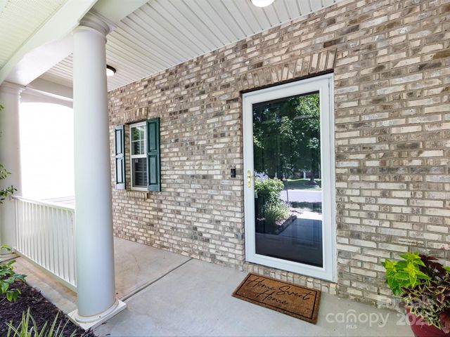 9033 Seamill Road, Charlotte, NC 28278