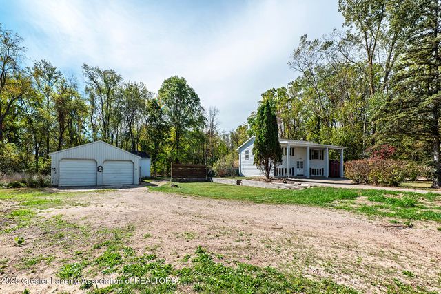 4939 W Columbia Road, Mason, MI 48854