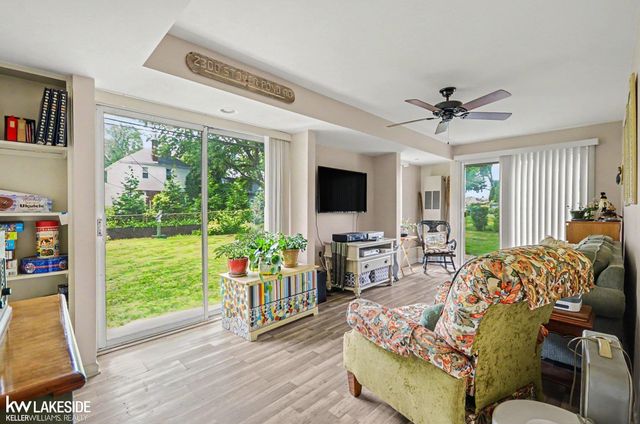 21806 Harper Lake Avenue, St Clair Shores, MI 48080