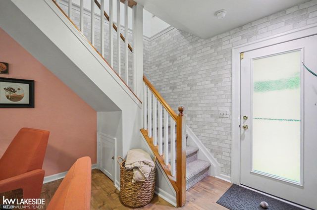 21806 Harper Lake Avenue, St Clair Shores, MI 48080