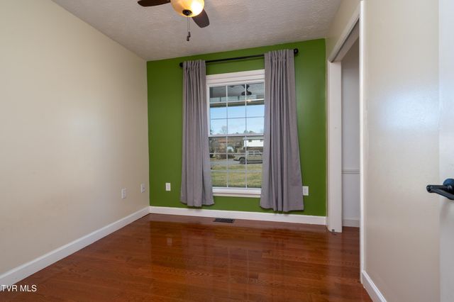 134 Nikki Circle, Church Hill, TN 37642