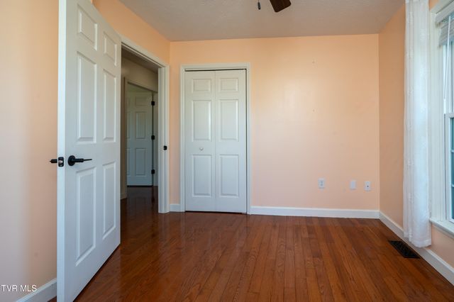 134 Nikki Circle, Church Hill, TN 37642