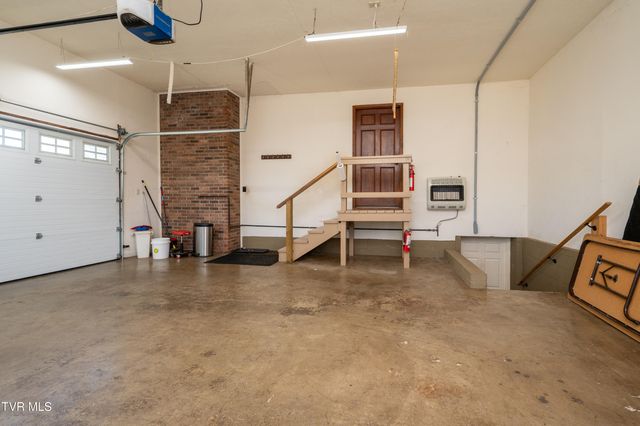 134 Nikki Circle, Church Hill, TN 37642