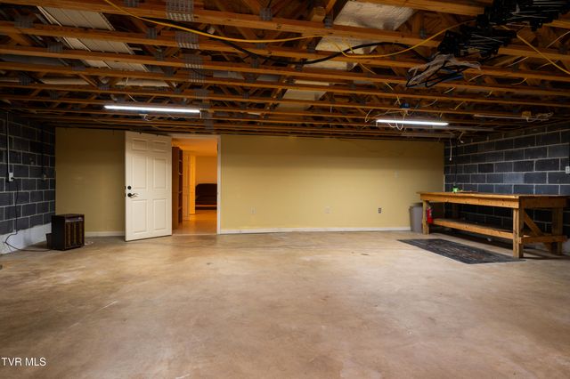 134 Nikki Circle, Church Hill, TN 37642