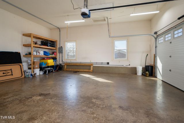 134 Nikki Circle, Church Hill, TN 37642