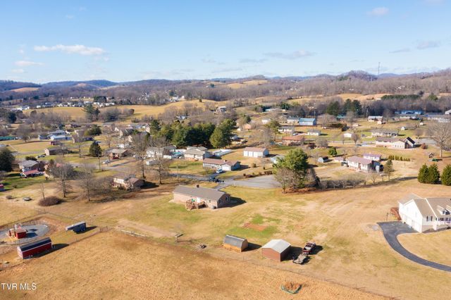 134 Nikki Circle, Church Hill, TN 37642