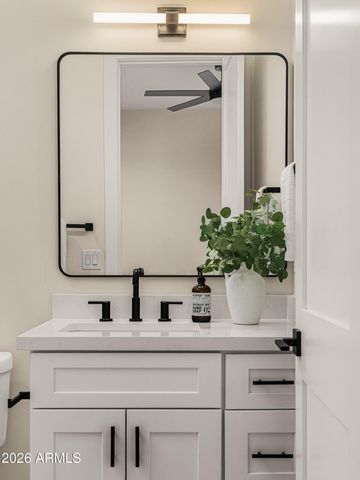 4314 E GLENROSA Avenue, Phoenix, AZ 85018