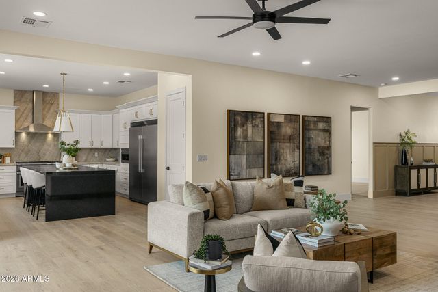 4314 E GLENROSA Avenue, Phoenix, AZ 85018