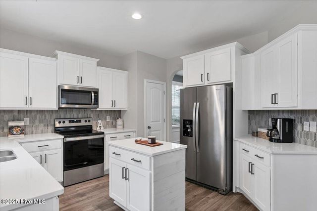 138 Warren Lake Road, Aberdeen, NC 28315