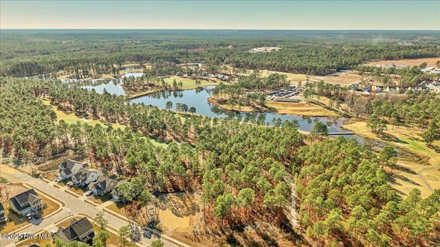 138 Warren Lake Road, Aberdeen, NC 28315