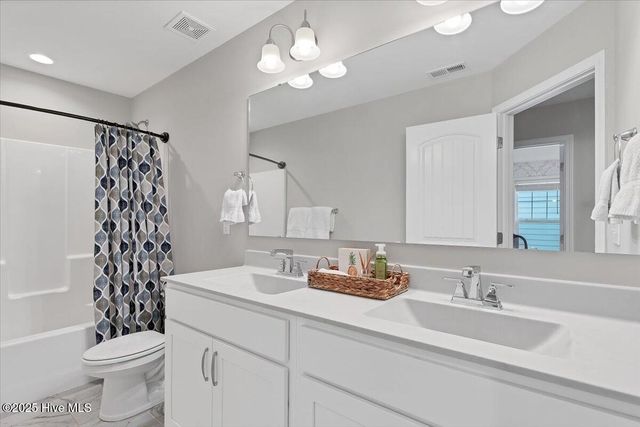 138 Warren Lake Road, Aberdeen, NC 28315